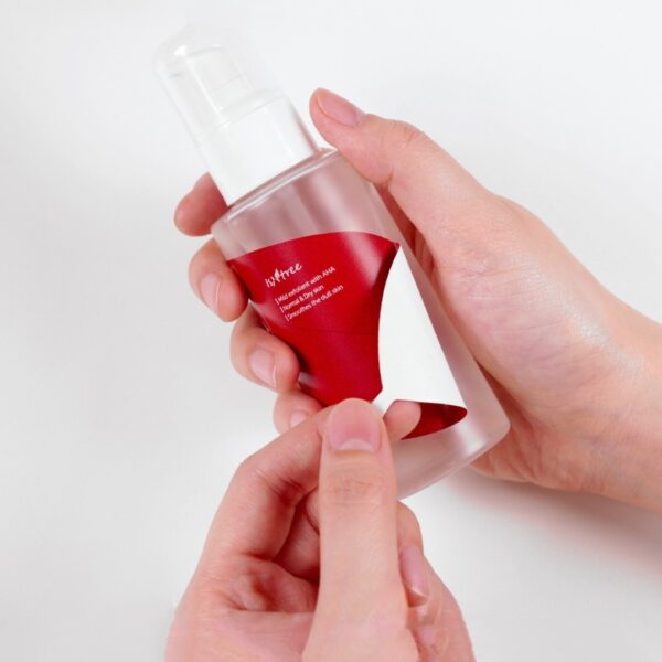 Piling dlya suhoj kozhi Isntree Chestnut AHA 8% Clear Essence