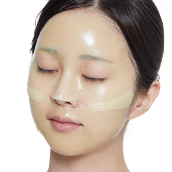 VT Cosmetics Vita-Light Reedle Shot 100 2Step Hydrogel Mask cherez 3 chasa posle naneseniya