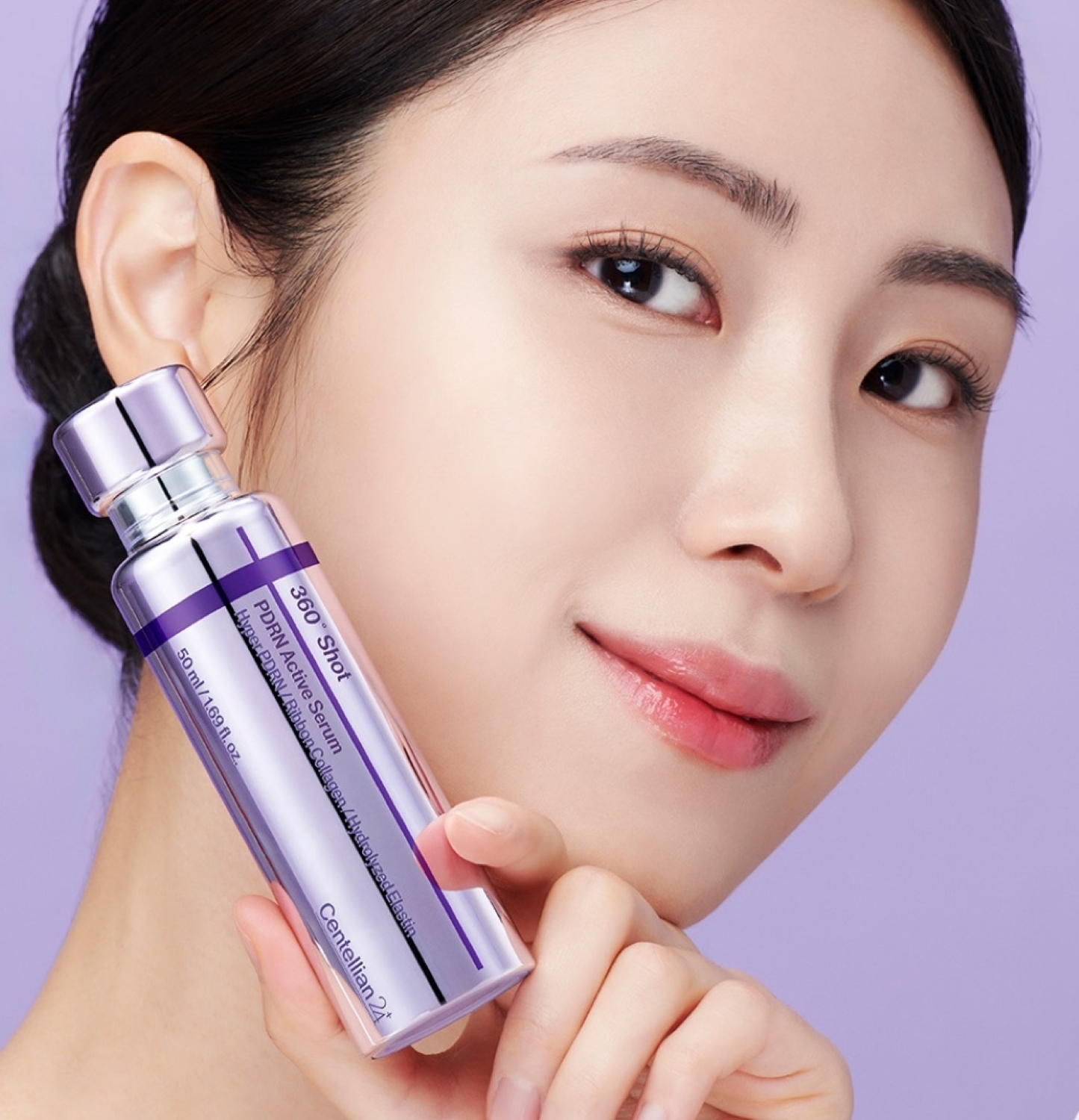 Модель с лифтинг-сывороткой для лица Centellian24 360 Shot PDRN Active Serum